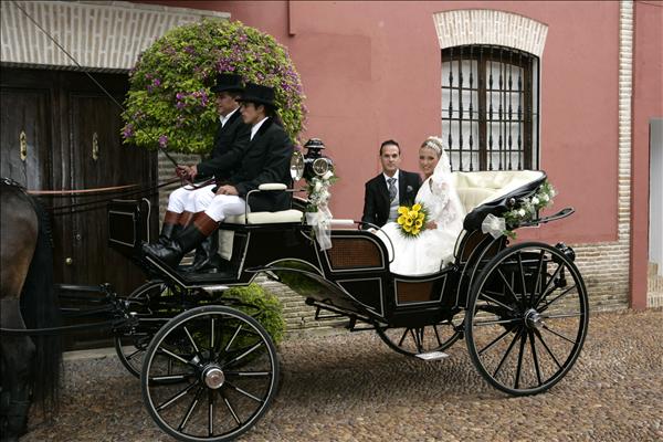 alquiler-coches-caballos-para-bodas-4-634436757673801588